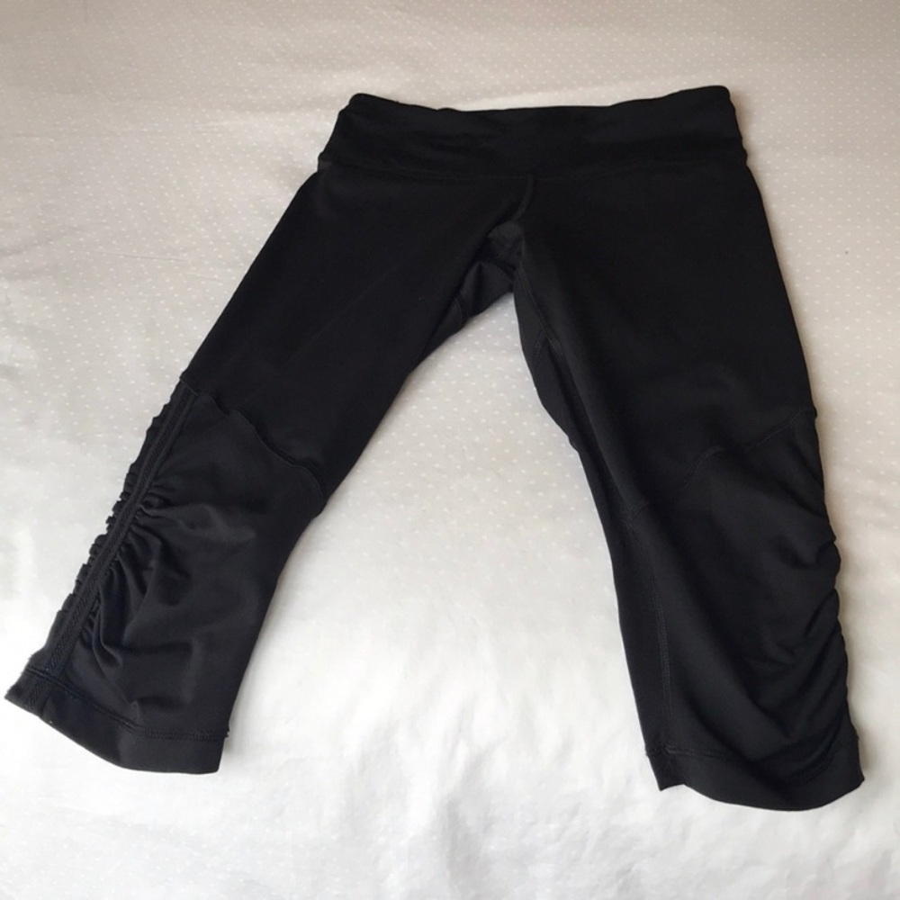Lululemon black tights